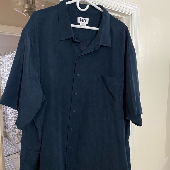 Two button down shirts - Picture 1 of 5